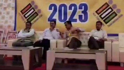 सिरोही: नवीन भवन विद्यालय से मतदान दलों को दिया अंतिम प्रशिक्षण, पोलिंग पार्टी रवाना