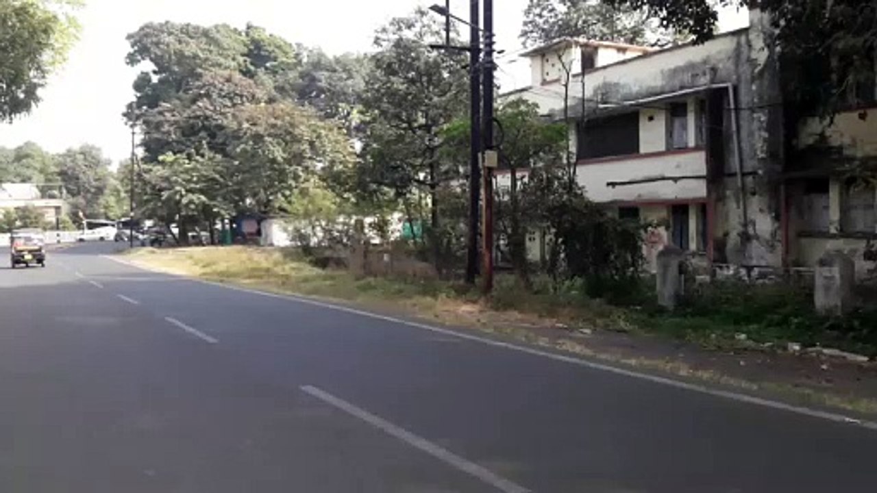मकानों पर खतरे का निशान, फिर भी उपयोग, हादसे की...