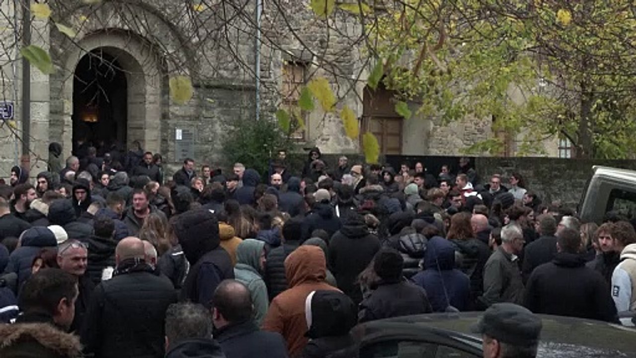 Drôme : plus de 2.000 personnes rendent un dernier hommage au jeune Thomas