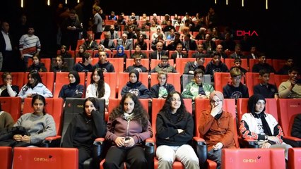 BATMAN'DA ÖĞRENCİLER ŞEHİT ÖĞRETMEN AYBÜKE YALÇIN'IN FİLMİNİ İZLEDİ