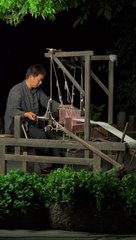 Weaving and producing cloth by hand from natural materials