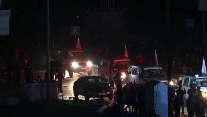 Veículos da Cruz Vermelha com reféns do Hamas deixam Gaza