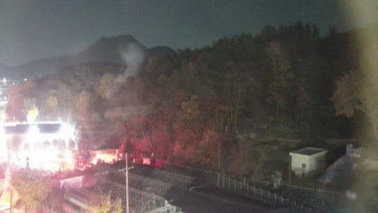 부산 노포동에서 산불...비닐하우스서 불씨 옮겨붙어 / YTN