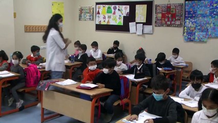 24 Kasım Öğretmenlerin Ekonomik Sıkıntılarının Gölgesinde Geçti