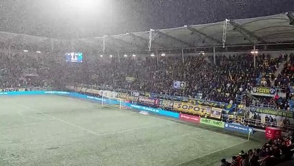 "Więc chodź pomaluj mój świat". Derby Trójmiasta 2023