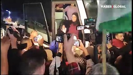 Filistinli esirlerin aileleriyle kavuşma anları Haber Global'de