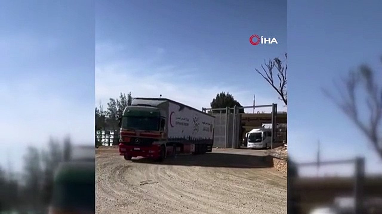 Gazze Şeridi'ne yakıt ve insani yardım girişi başladı