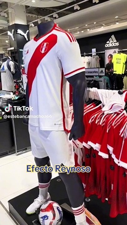 ¿Efecto Reynoso? Usuarios reportan que precios de camiseta se venden a 50% de descuento