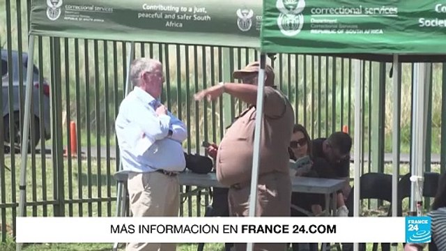 Tras una década encarcelado por la muerte de su novia, Pistorius accede a la libertad condicional