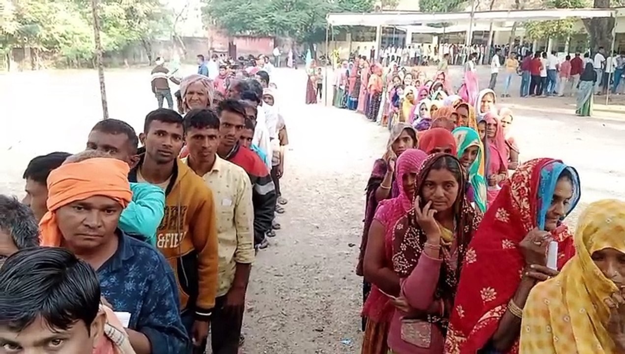 Rajasthan Election : गांव से लेकर शहर तक दिखा म...