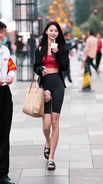 Chinese girls Street Fashion - streetwear outfits (16)