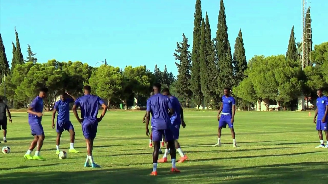 الهلال يسعى إلى العودة بنتيجة إيجابية من أرض بي...