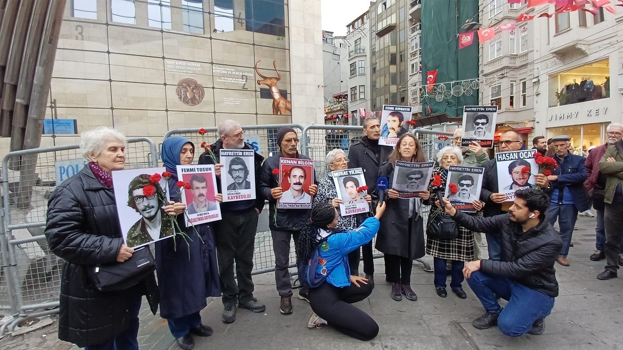 Cumartesi Anneleri, 974. haftada Hayrettin Eren'in akıbetini sordu: Eren Ailesi üç kuşaktır Hayrettin’i ve adaleti aramaktan vazgeçmedi