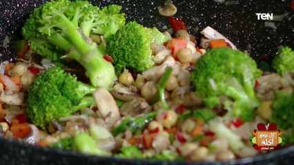 طريقة عمل يخني المشروم بالحمص مع الشيف فيفيان