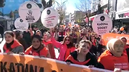 Van’da "Kadına Şiddete Hayır" yürüyüşü yapıldı