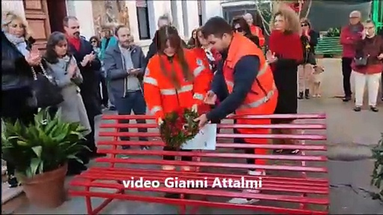 Giornata contro la violenza sulle donne, la manifestazione a Prato