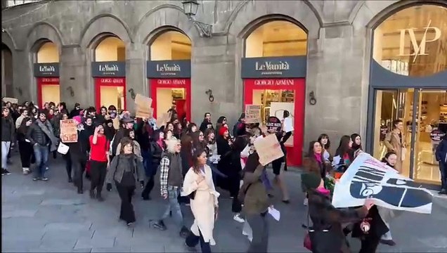 Giornata contro la violenza sulle donne, la manifestazione di Lucca