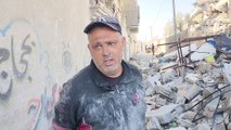 دمار شامل.. فلسطيني يتفقد منزله المهدم في بلدة خزاعة بخان يونس