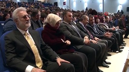 Ankara'da 'Cumhuriyete Doğru' tiyatro oyunu sahnelendi