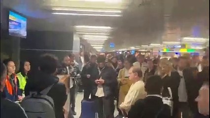 Pegasus’ta uçuş rezaleti! Rötarlar yolcuları isyan ettirdi