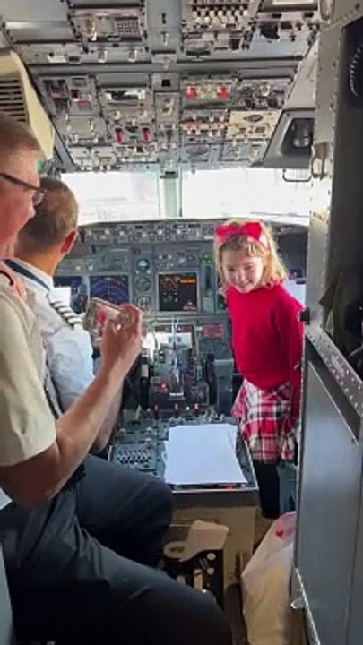 Daughters Do Flight Announcements