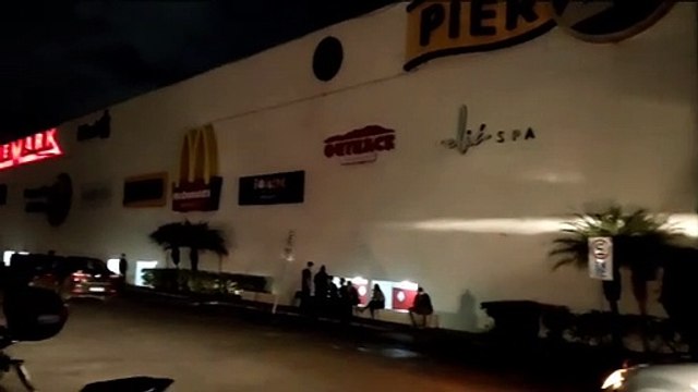 Pier 21 fica sem energia após fortes chuvas