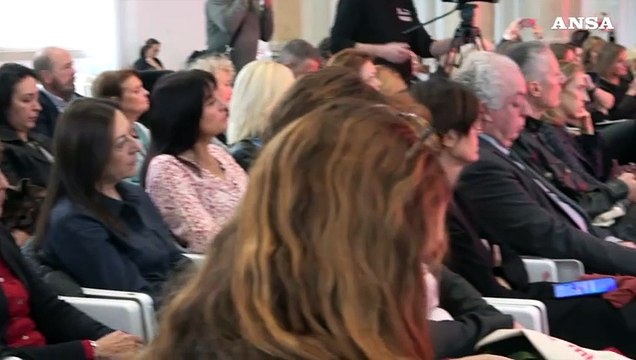 Bper, raccolta fondi per un progetto sull'autonomia delle donne