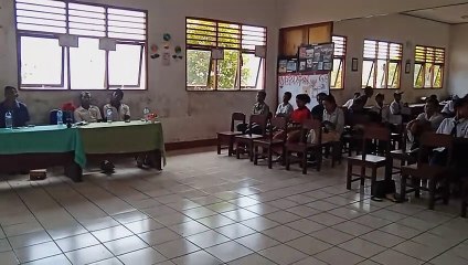 Peringatan Hari Guru di SMP Negeri 4 Wulandoni