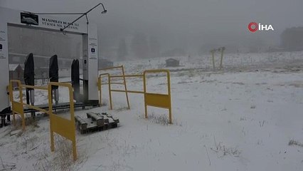 Uludağ'da kar yağışı