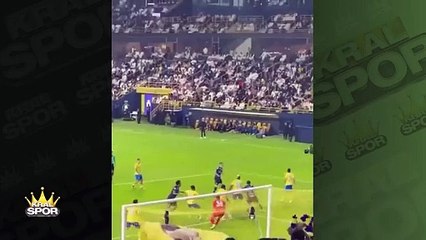 Cristiano Ronaldo yine büyüledi: Al Akhdoud maçında adeta uçtu