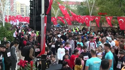 Mardin'de 2. Uluslararası Mezopotamya Yarı Maraton Koşusu Gerçekleştirildi