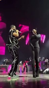 Oups ! Concert de Fally Ipupa : Aya Nakamura commet une bourde (VIDEO)