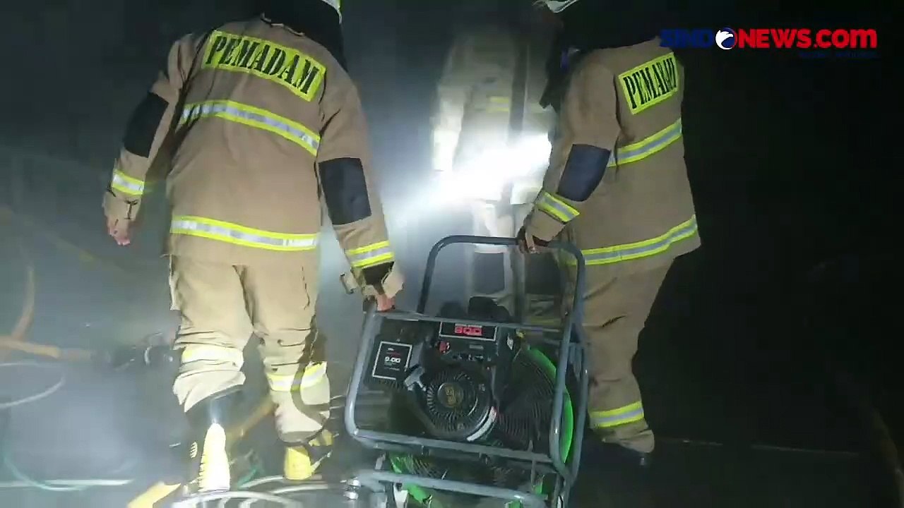 Kebakaran Hanguskan Studio Musik di Jaksel, 21 Unit Mobil Damkar Dikerahkan