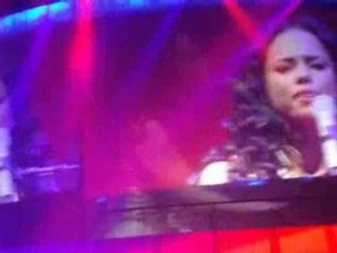 Alicia Keys LIKE YOU'LL NEVER SEE ME AGAIN @ Bercy 27mars 08