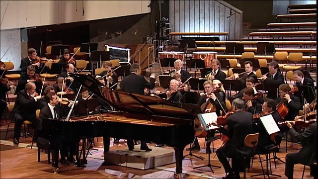 Beethoven, Piano Concerto No. 2 in B-flat major - Mikhail Pletnev, Claudio Abbado, Berliner Philharmoniker Bande-annonce (EN)