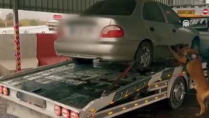 Çekici üzerinde taşınan araçta 75 kilo 750 gram sentetik uyuşturucu bulundu