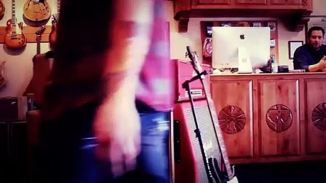 Ryan McGarvey plays a Gibson Les Paul 1959 Standard at Rumble Seat Music Southwest in Albuquerque, NM, USA [Rumber Seat Music]