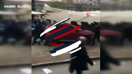 Pazar yerinde unutulan otomobili kaldırarak böyle götürdüler