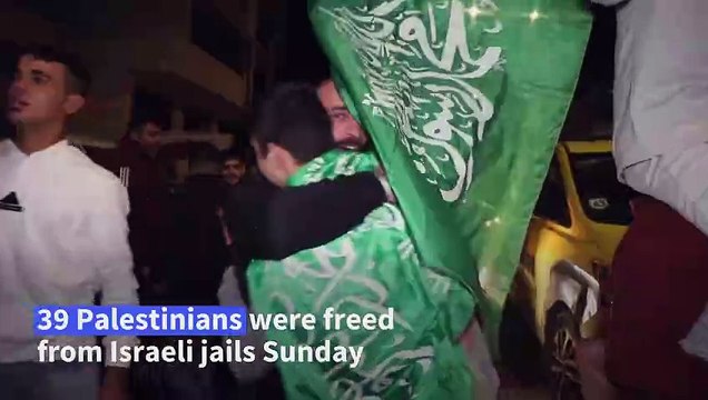 Released Palestinian prisoners are welcomed in West Bank