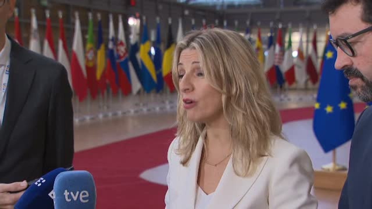 Yolanda Díaz dice sentirse "muy orgullosa" del papel del Gobierno en la guerra de Gaza