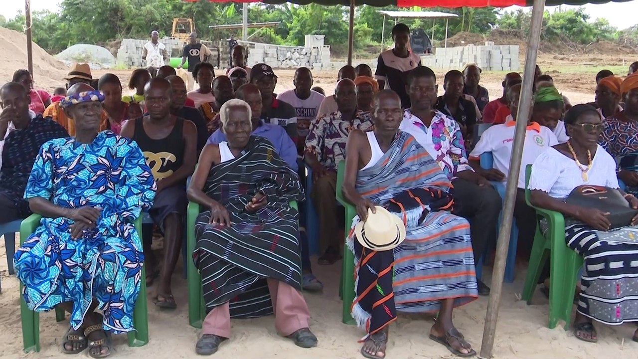 Kobenan Kouassi Adjoumani inaugure l'usine de transformation de riz Paddy de Dimbokro