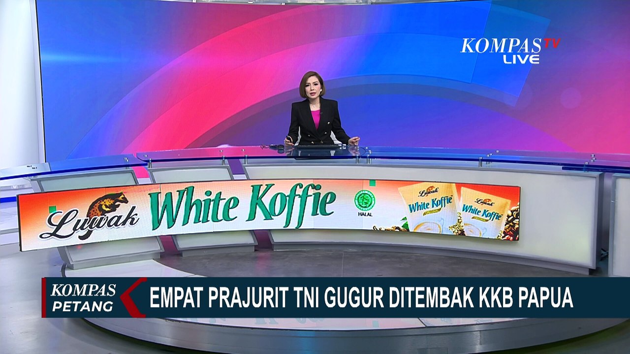 Isak Tangis Keluarga Prajurit TNI yang Gugur Ditembak KKB Sambut Kedatangan Jenazah di Rumah Duka
