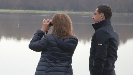 Juanma Moreno y Teresa Ribera en el Parque Nacional de Doñana
