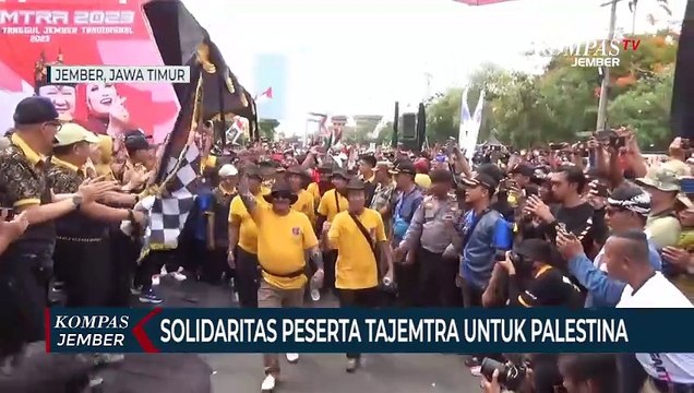 Solidaritas Peserta Gerak Jalan Tanggul-Jember untuk Palestina