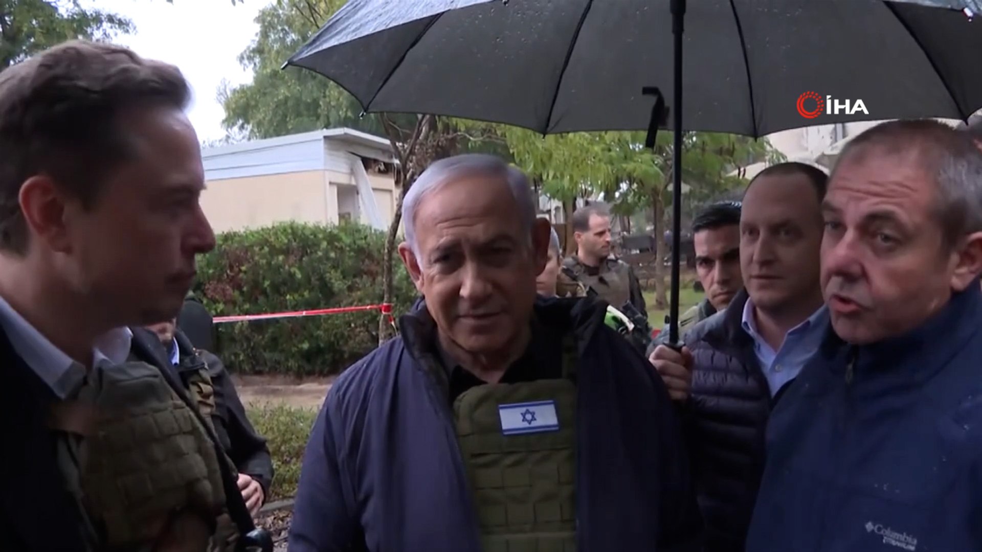 ⁣Elon Musk, Netanyahu ile Kfar Aza beldesini gezdi