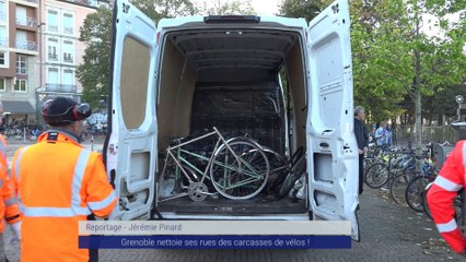 Reportage - Grenoble nettoie ses rues des épaves de vélos !