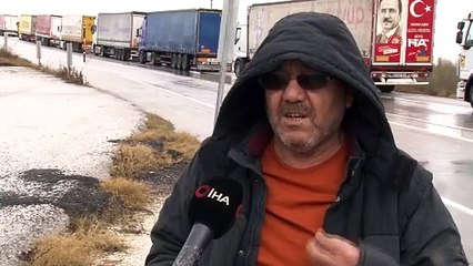 Bulgaristan’da yollar kardan kapandı- Hamzabeylide 20 kilometre tır kuyruğu oluştu