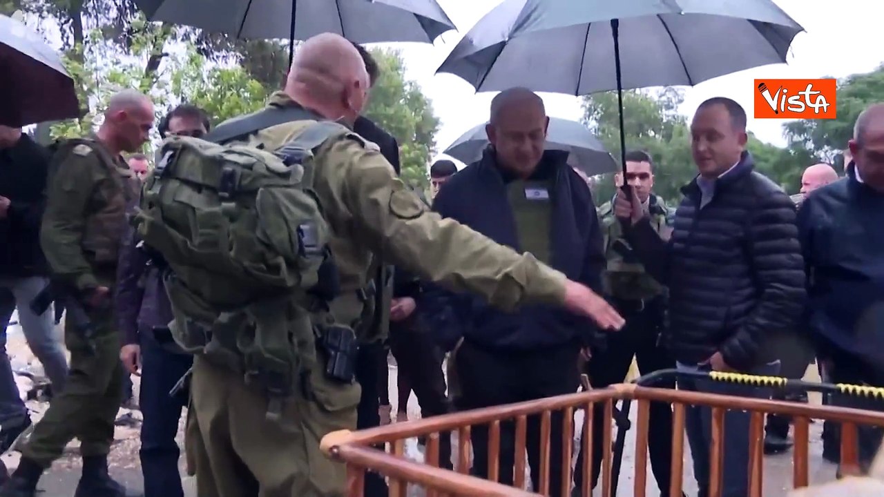 Guerra in Israele, Nethanyahu visita uno dei kibbutz attaccati da Hamas con Elon Musk