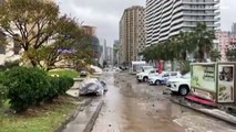 شاهد: عاصفة قوية تضرب مدينة باتومي الجورجية وروسيا والقرم وتقطع الكهرباء عن أكثر من نصف مليون شخص