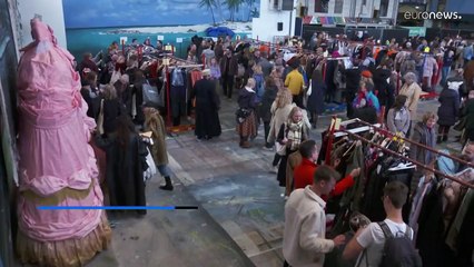 Πωλούνται 10.000 κοστούμια της Εθνικής Όπερας της Ολλανδίας